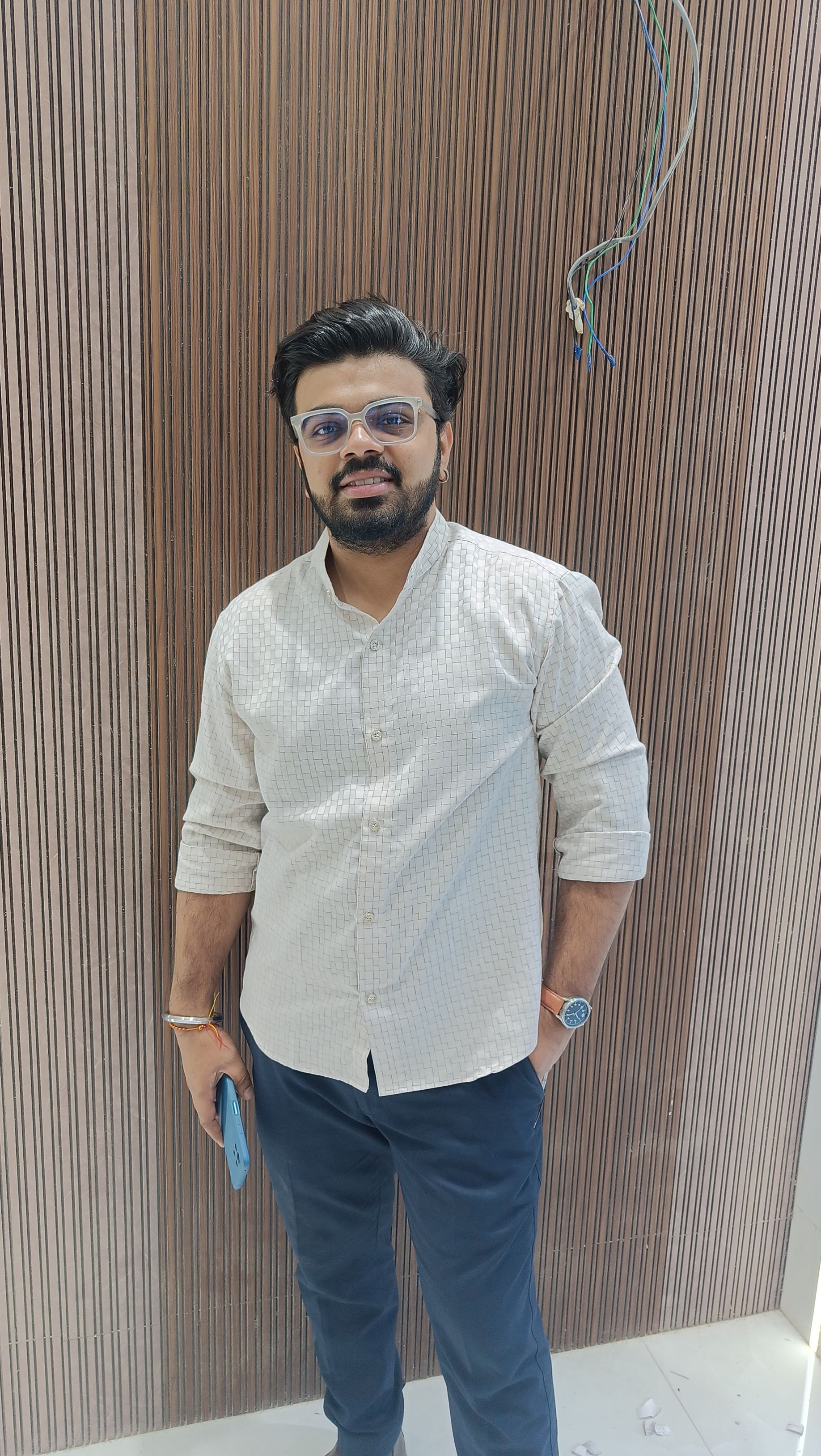 ID. Mahendra Dangodara